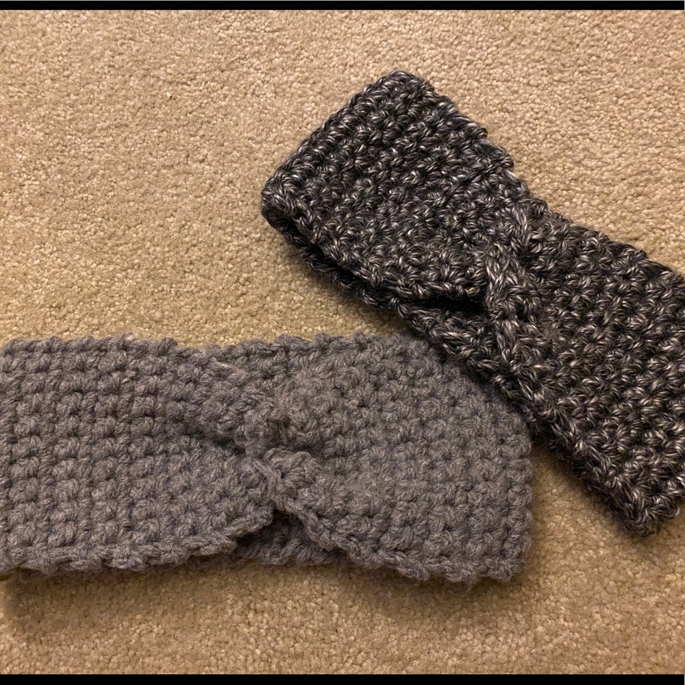HANDMADE crochet ear warmer 🧶